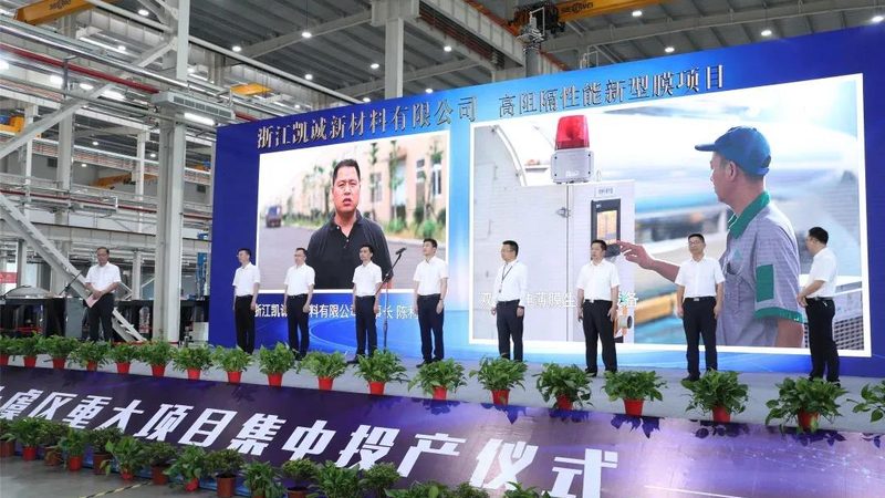 工业级化工原料参数误差范围标准的制定，主要依据以下几个方面：